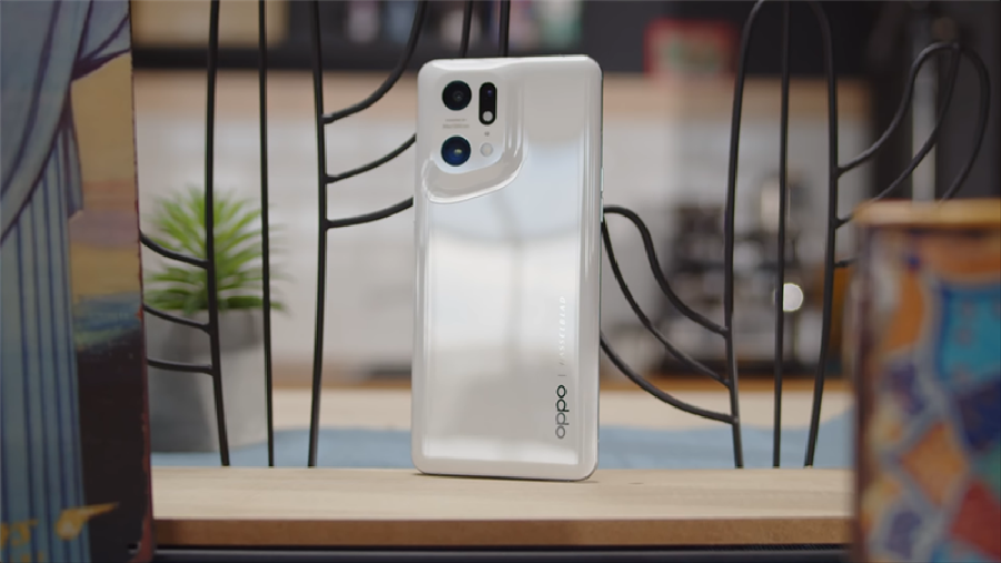 co-nen-cho-mua-oppo-find-x5-pro-5g