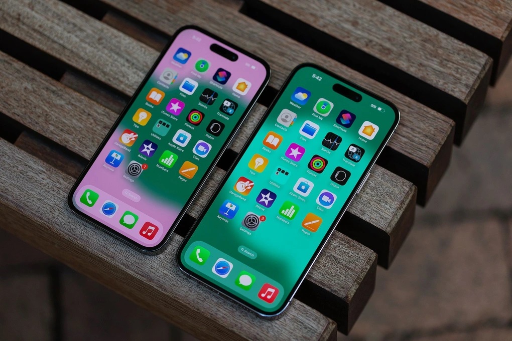 iPhone bị hao pin và nóng máy sau khi cập nhật iOS 18 iPhone bị hao pin và nóng máy sau khi cập nhật iOS 18