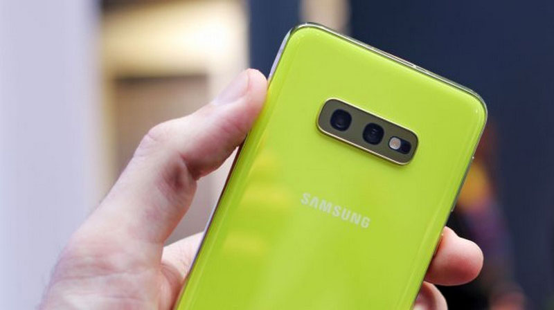 samsung-galaxy-s10e2.jpg