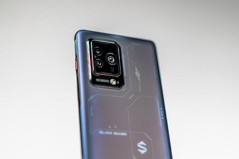 xiaomi-black-shark-5-pro-4.jpg xiaomi-black-shark-5-pro-4.jpg